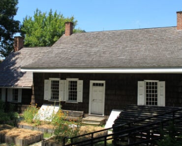 10 Oldest Surviving Buildings In New York City