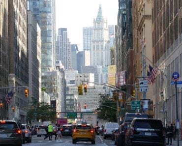 Can You Turn Right on Red in New York City? The Complete Rules Guide
