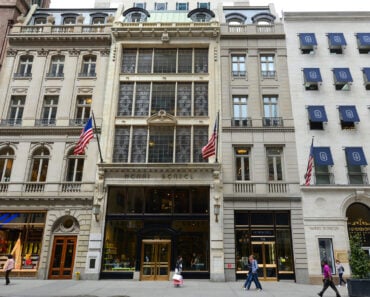 10 Most Famous Department Stores in NYC History And What Happened to Them