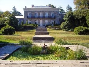 Bartow-Pell Mansion Museum and Gardens
