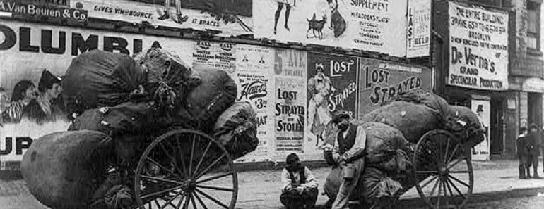 10 Old-Fashioned Street Jobs That Once Defined New York City
