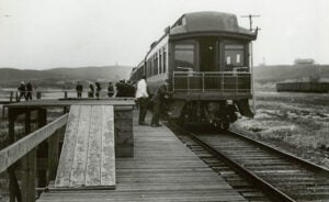 Passengers boarding the first Long Island Rail Road Cannonball at Montauk in 1899