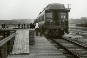 Passengers boarding the first Long Island Rail Road Cannonball at Montauk in 1899
