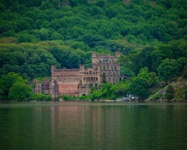 10 Haunted Historic Locations in the Hudson Valley You Can Actually Visit 10 Haunted Historic Locations in the Hudson Valley You Can Actually Visit