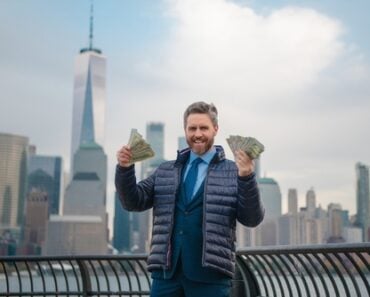 10 Famous Con Artists and Hoaxers in New York History 10 Famous Con Artists and Hoaxers in New York History