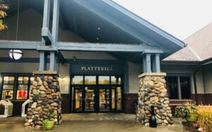 Entrance to the Plattekill Service Area on the New York State Thruway