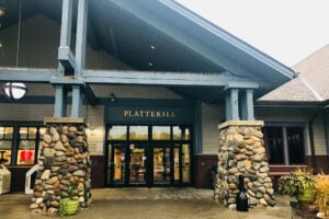 Entrance to the Plattekill Service Area on the New York State Thruway