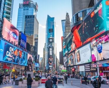The Turning Point: Twenty-Five Legends Whose Careers Exploded After Moving to New York The Turning Point: Twenty-Five Legends Whose Careers Exploded After Moving to New York