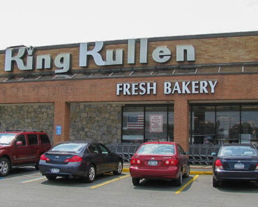 The History of King Kullen: America’s First Modern Supermarket The History of King Kullen: America’s First Modern Supermarket