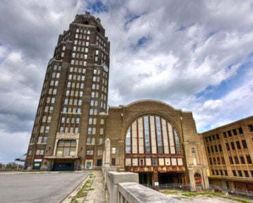 25 Haunted Places in Upstate New York With Real History Behind Them